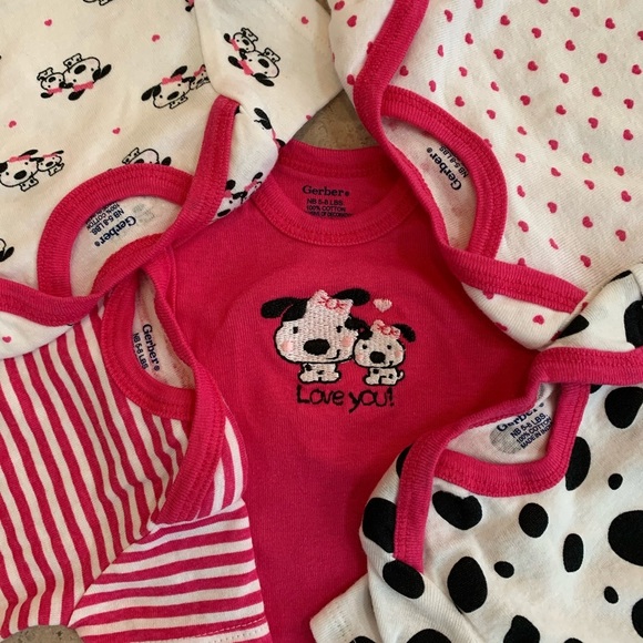 Gerber Other - * NWOT * GERBER Newborn Onesies